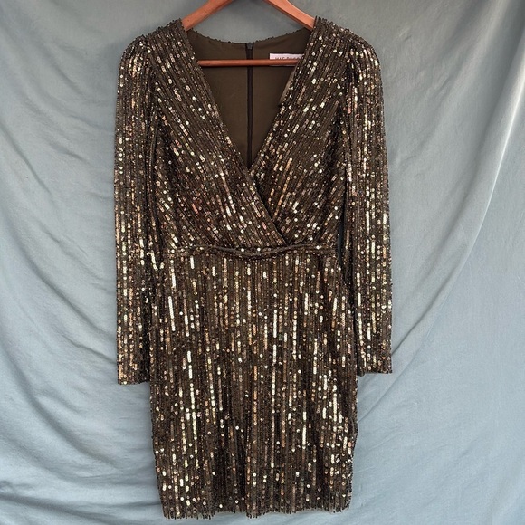 NWOT Mac Duggal LONG SLEEVE SEQUINED MINI DRESS Olive Green Bling Glam Gold - Picture 1 of 9